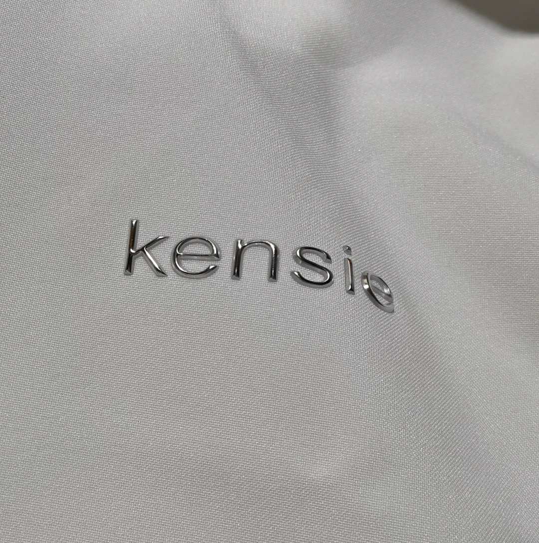 3D printed silicone decoration on custom apparel