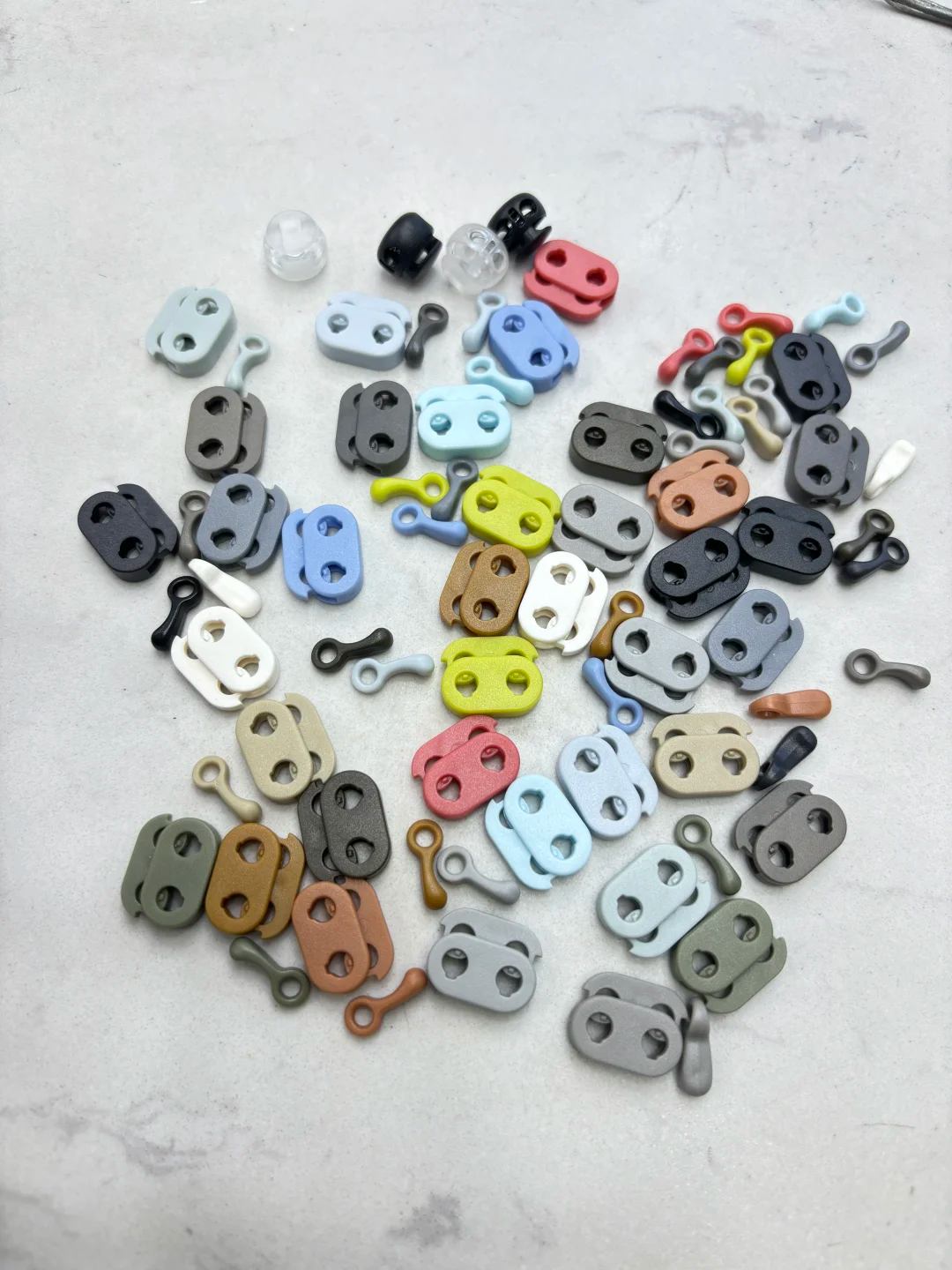 Fashion cord locks for custom apparel production
