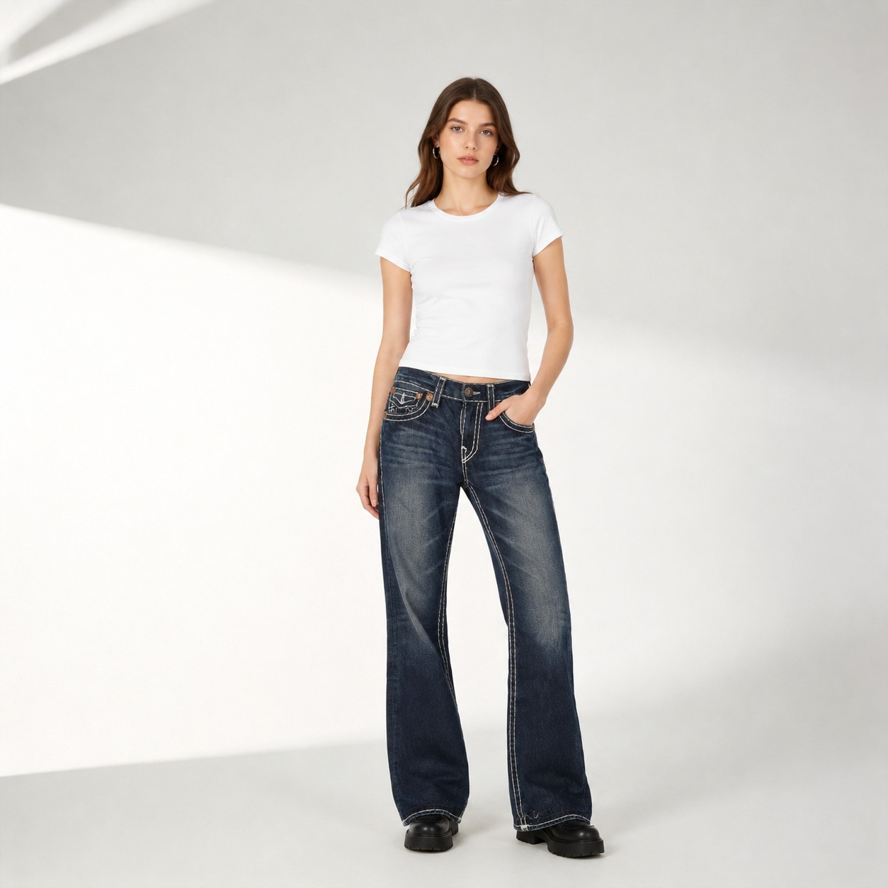 Custom jeans for women manufacturing service