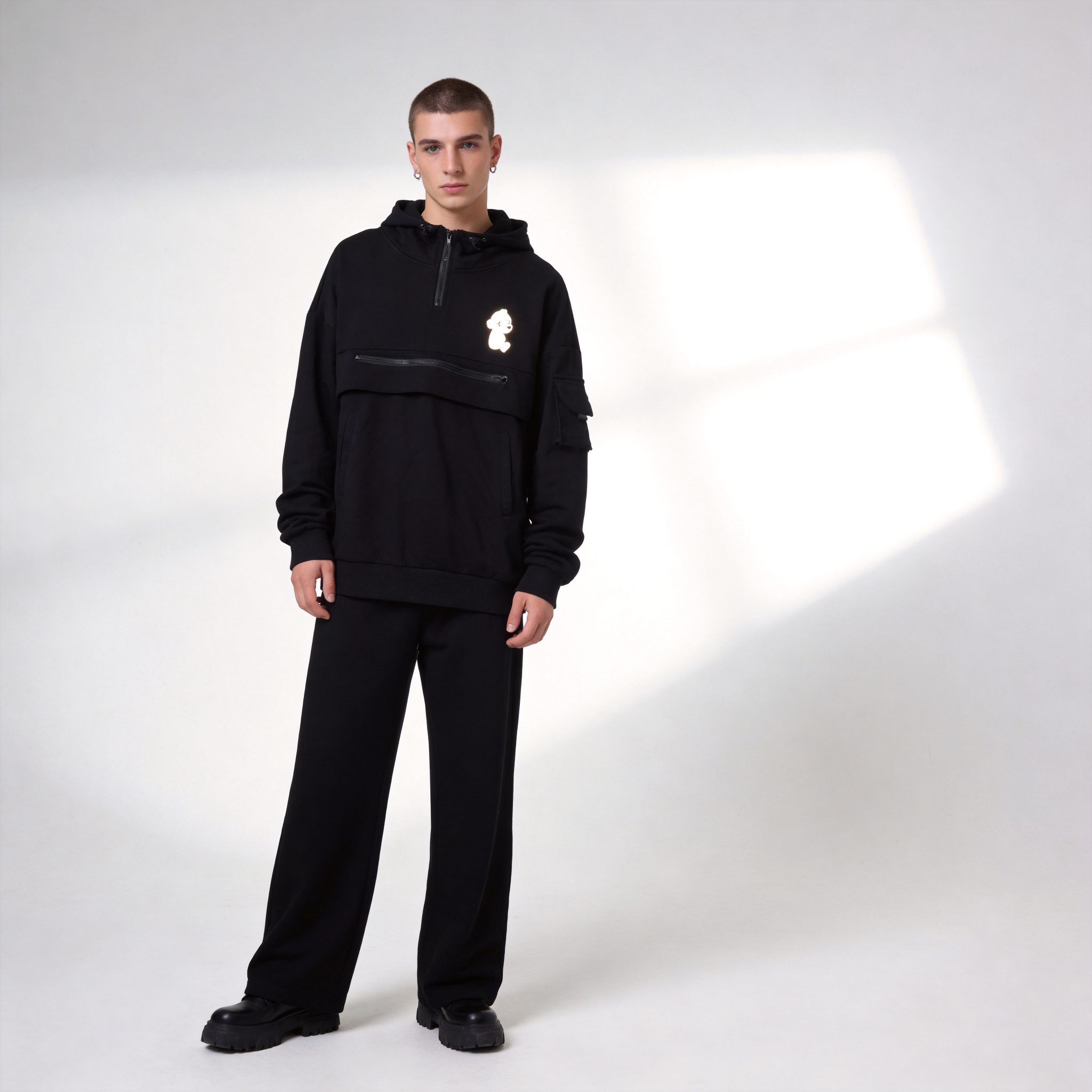 Customize hoodie DIY methods and decoration techniques
