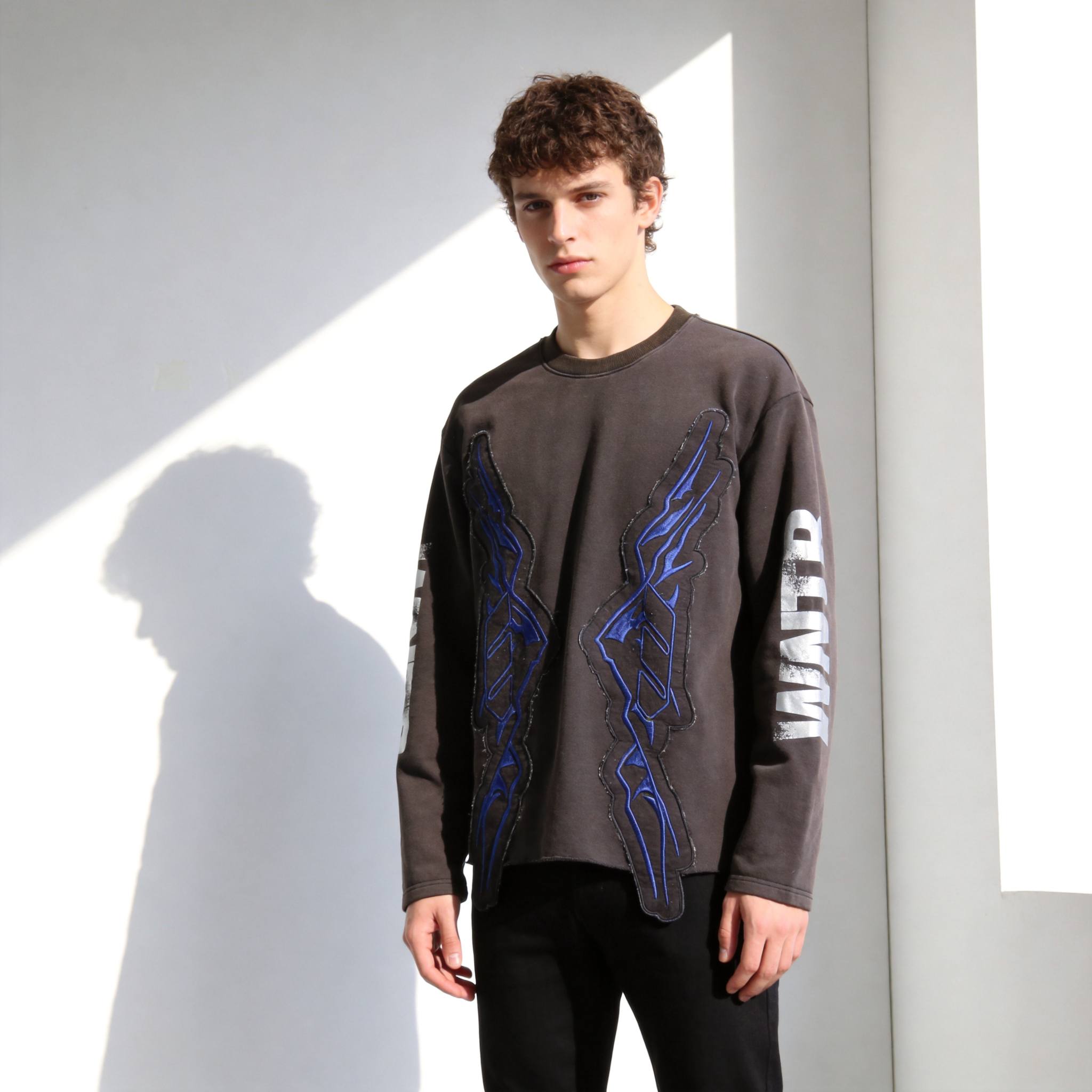 Customize sweatshirt personalized apparel manufacturing