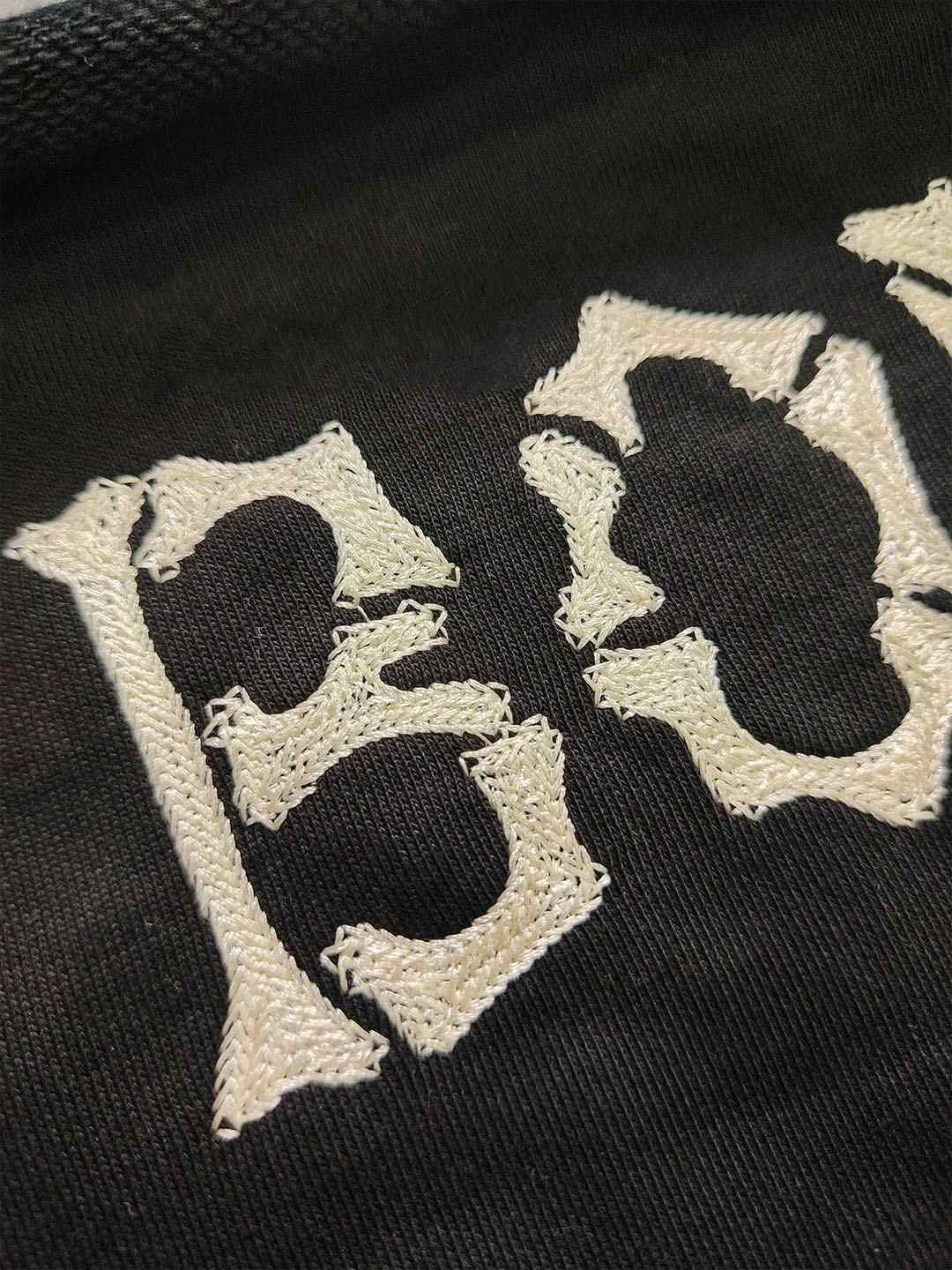 Hand embroidery chain stitches on fabric