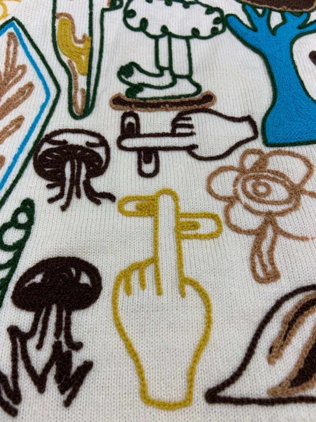 Embroidery designs for chain stitch technique