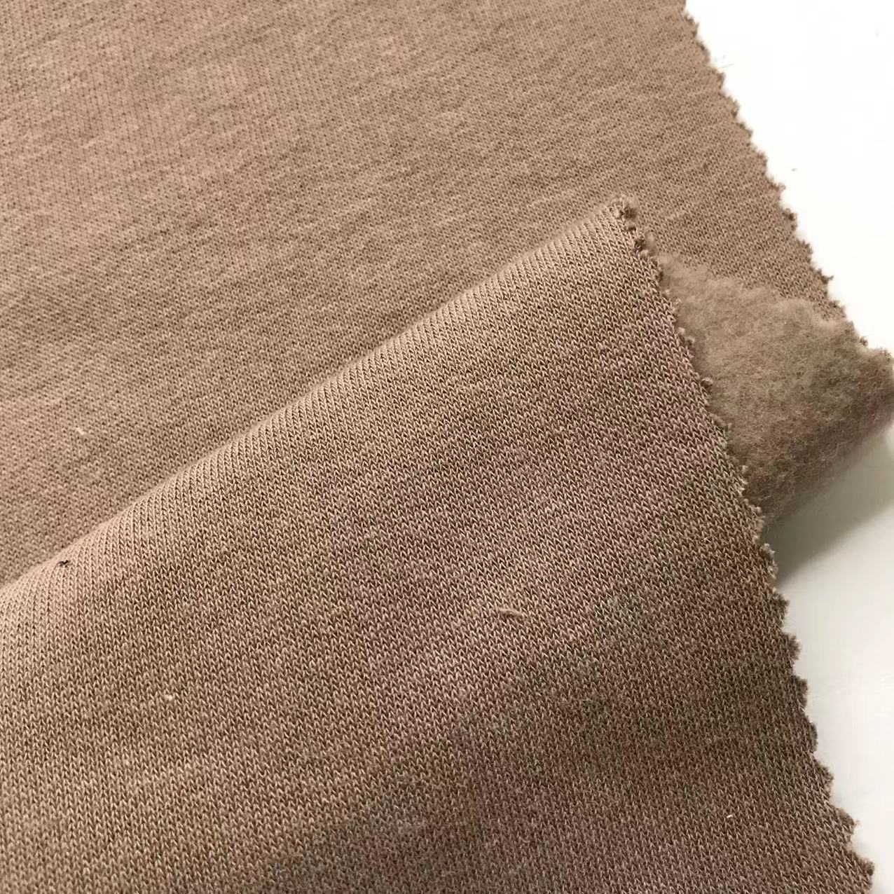 Fleece fabric for sweatshirt production