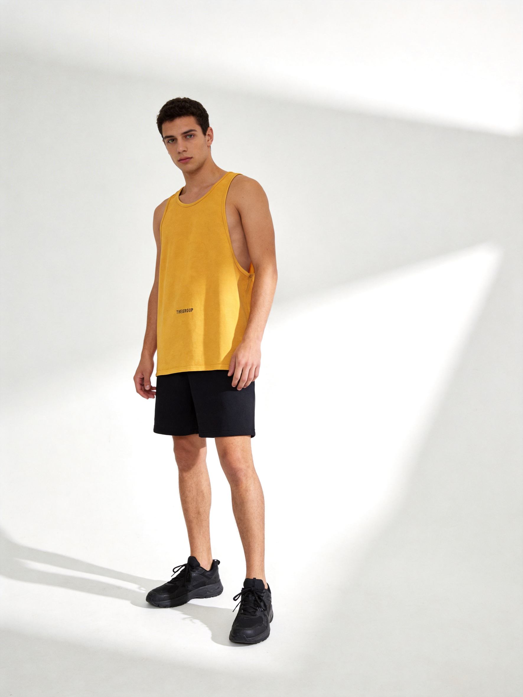 Lightweight tank top breathable athletic wear
