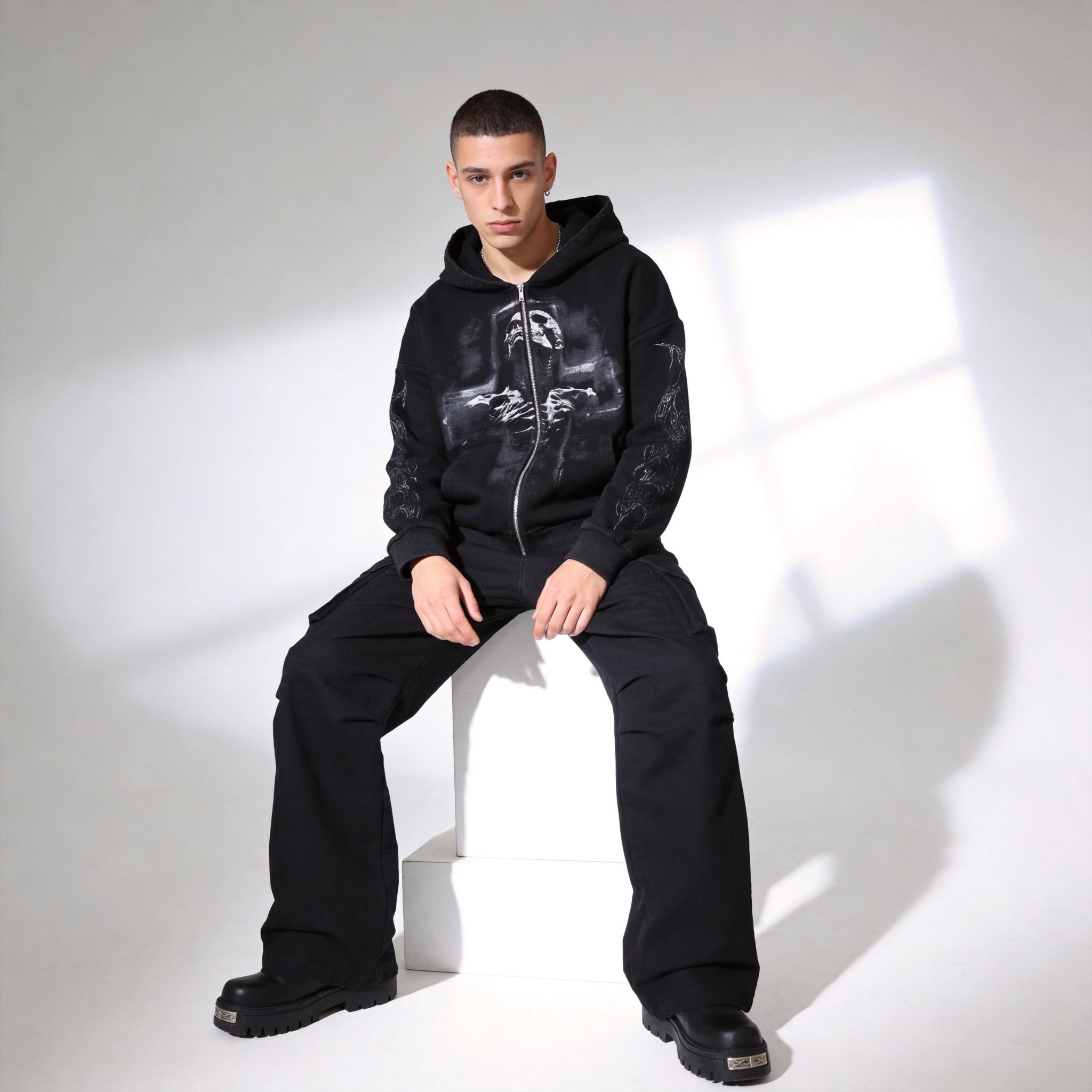 Wholesale hoodies bulk manufacturing for clothing brands